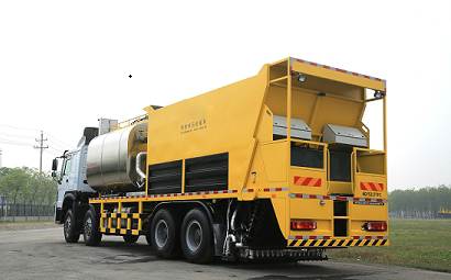 Removing Water from Synchronous Chip Seal Car Oil